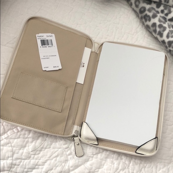 NWT Coach tablet/iPad/e-reader Case - Picture 3 of 6